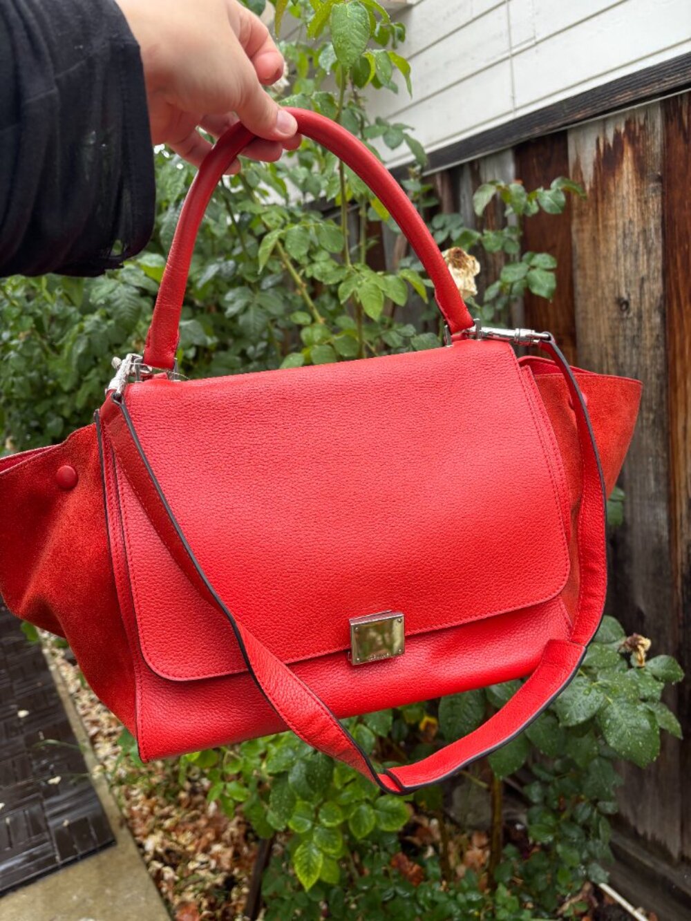 Authentic Celine Medium Trapeze Bag – Vermillion / Coquelicot Red Grained Leathe
